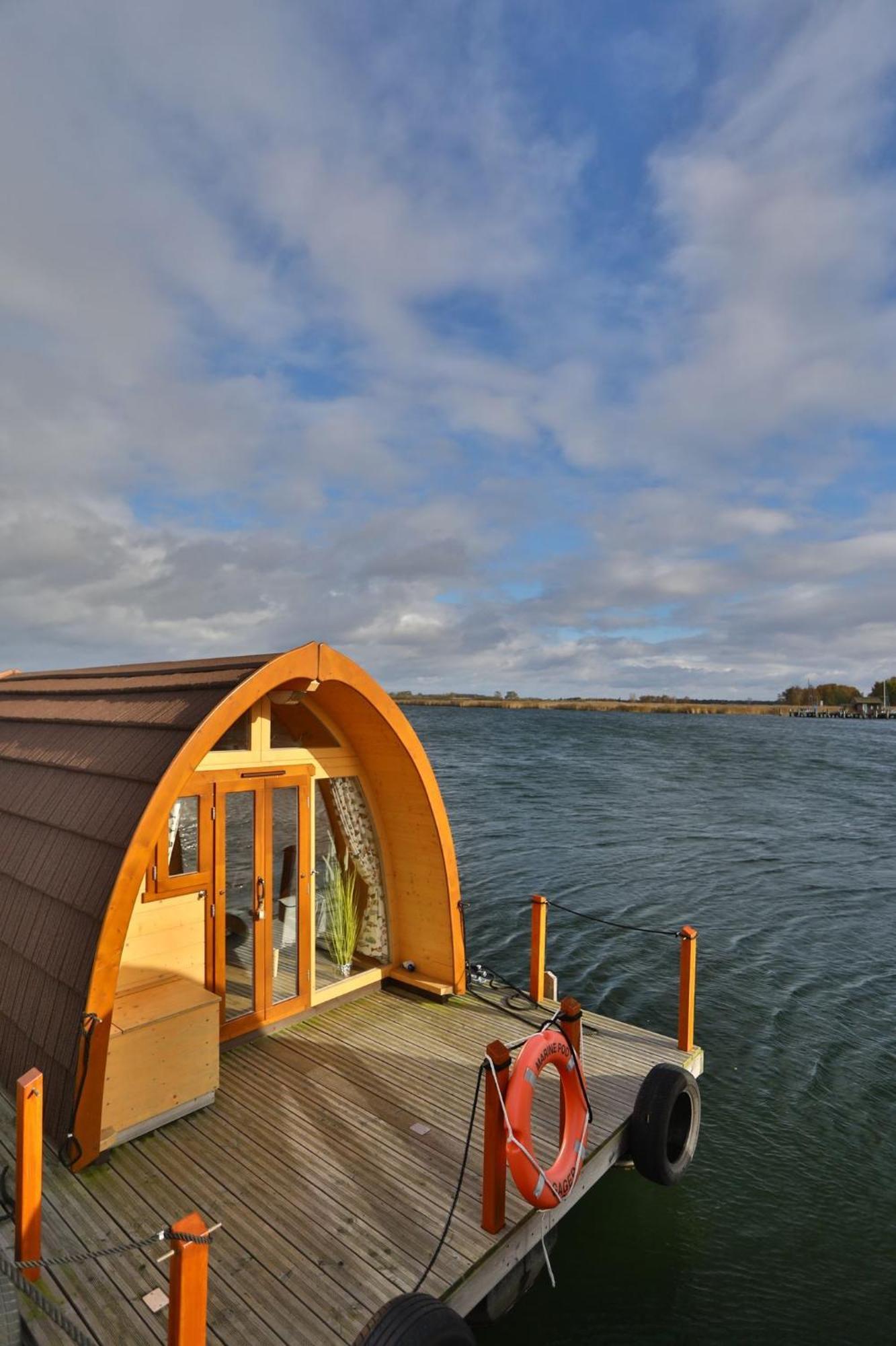 Hausboot Dotterbart 호텔 가거 외부 사진